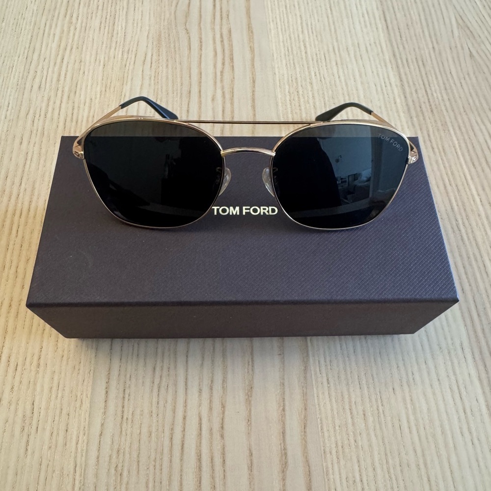 Tom Ford Pilot TF0724 Gold Aviator Sunglasses